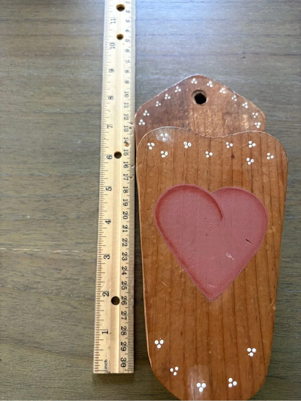 Vintage Cottagecore Hand-Painted Wooden Heart Wall Pocket Scissors Holder Rustic